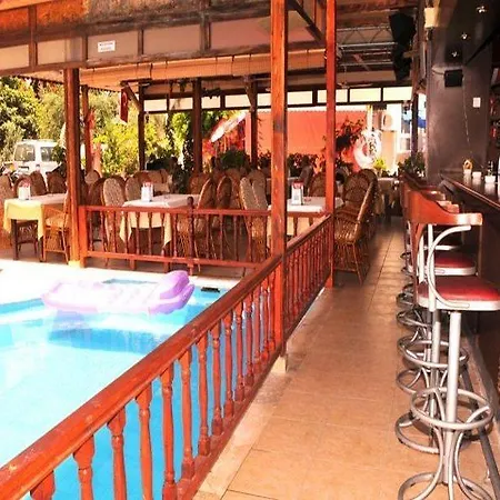 Sun Kiss Hotel Side